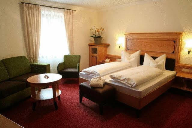 Hotel Zur Post Бад-Кецтінг Екстер'єр фото